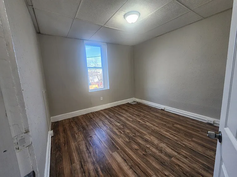 3735 Manchester Ave — Photo 6
