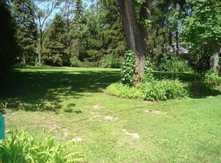 5S226 Radcliff Rd, Naperville, IL 60563