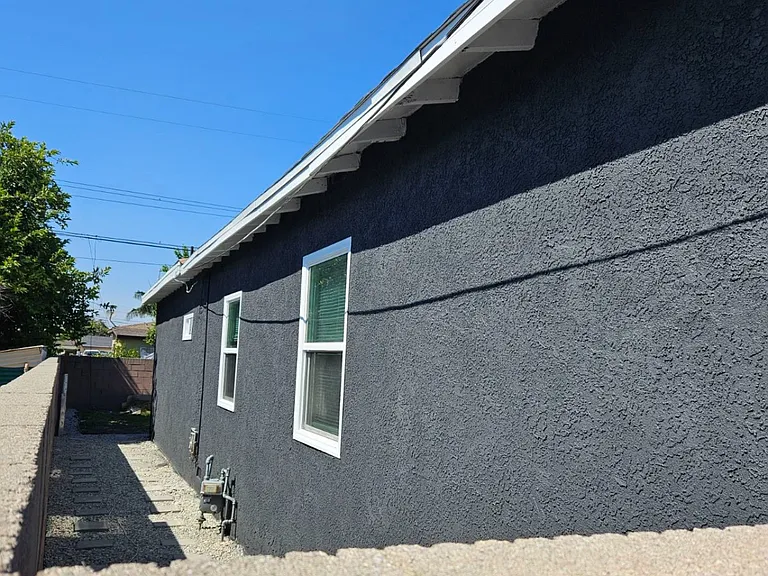 425 W Cherry St — Photo 15