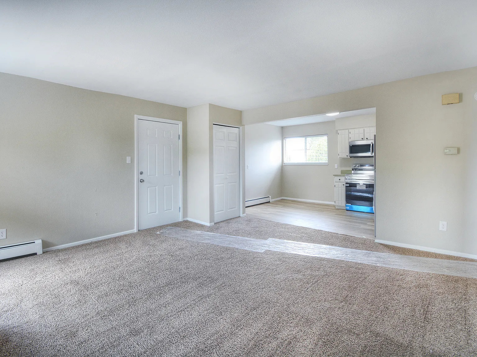 2 bed, 775 sqft, $1,200 — Photo 4
