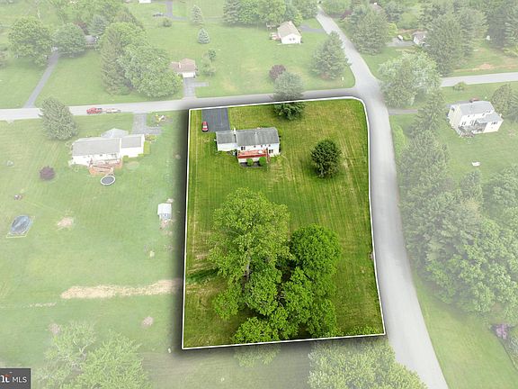 2nd image of 116 Constitution Dr