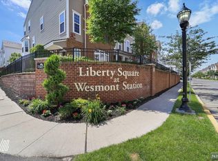 7 Wesmont Dr, Wood Ridge, NJ 07075
