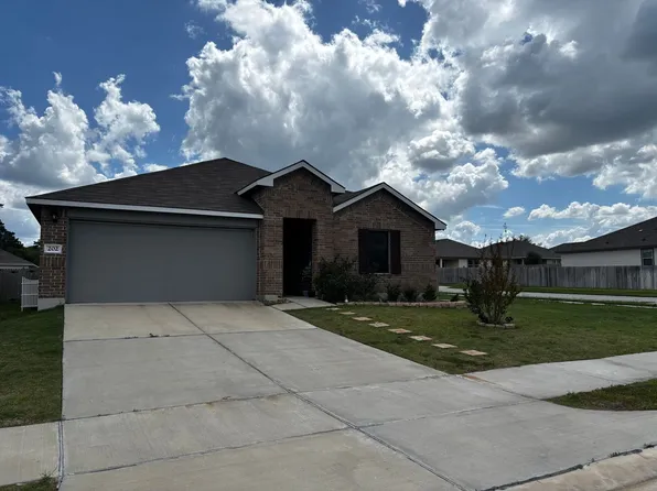 202 Barton Creek Dr, Huntsville, TX 77340