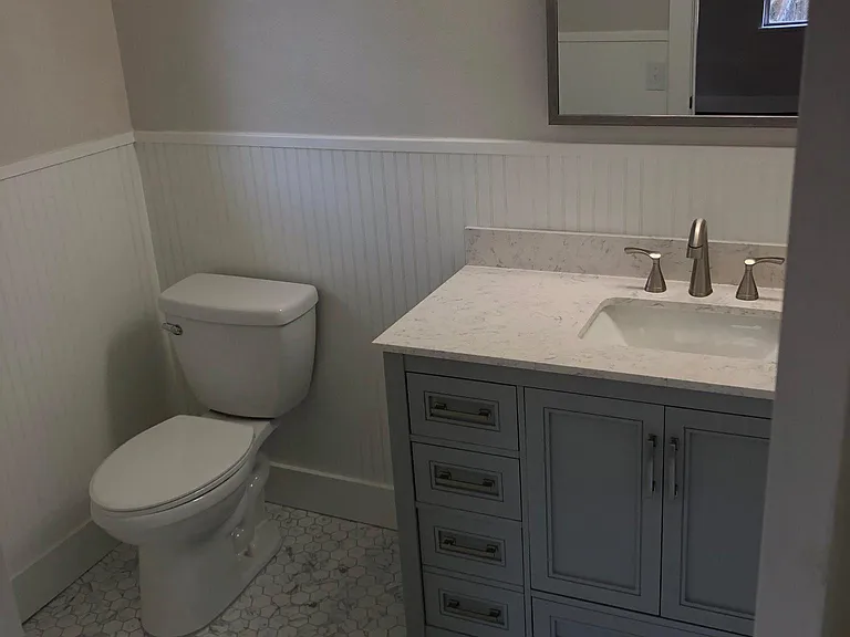1409 Glenrose St — Photo 14