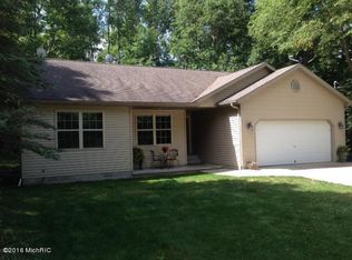 8183 Highland Trl, Stanwood, MI