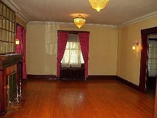 4th image of 4307 Warwick Blvd