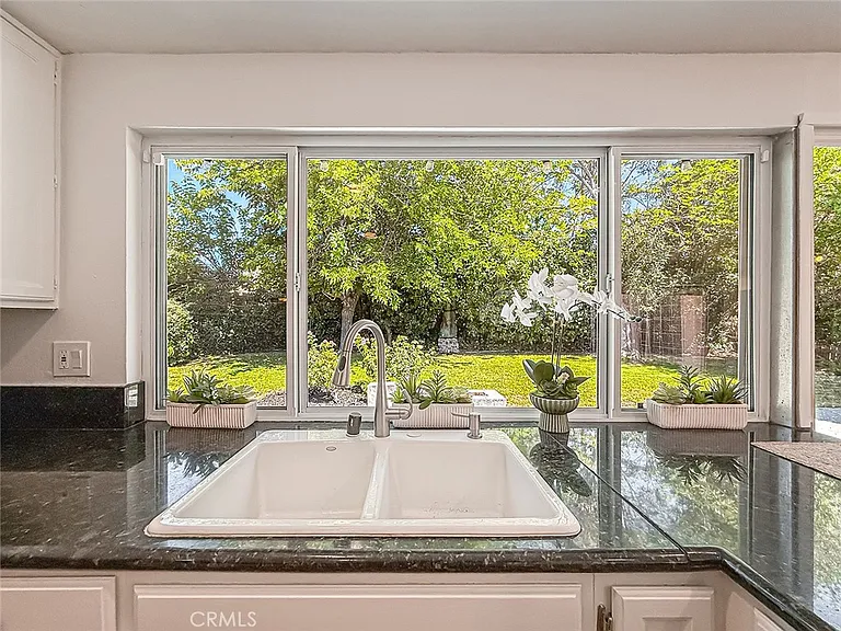 31735 Bainbrook Ct — Photo 11
