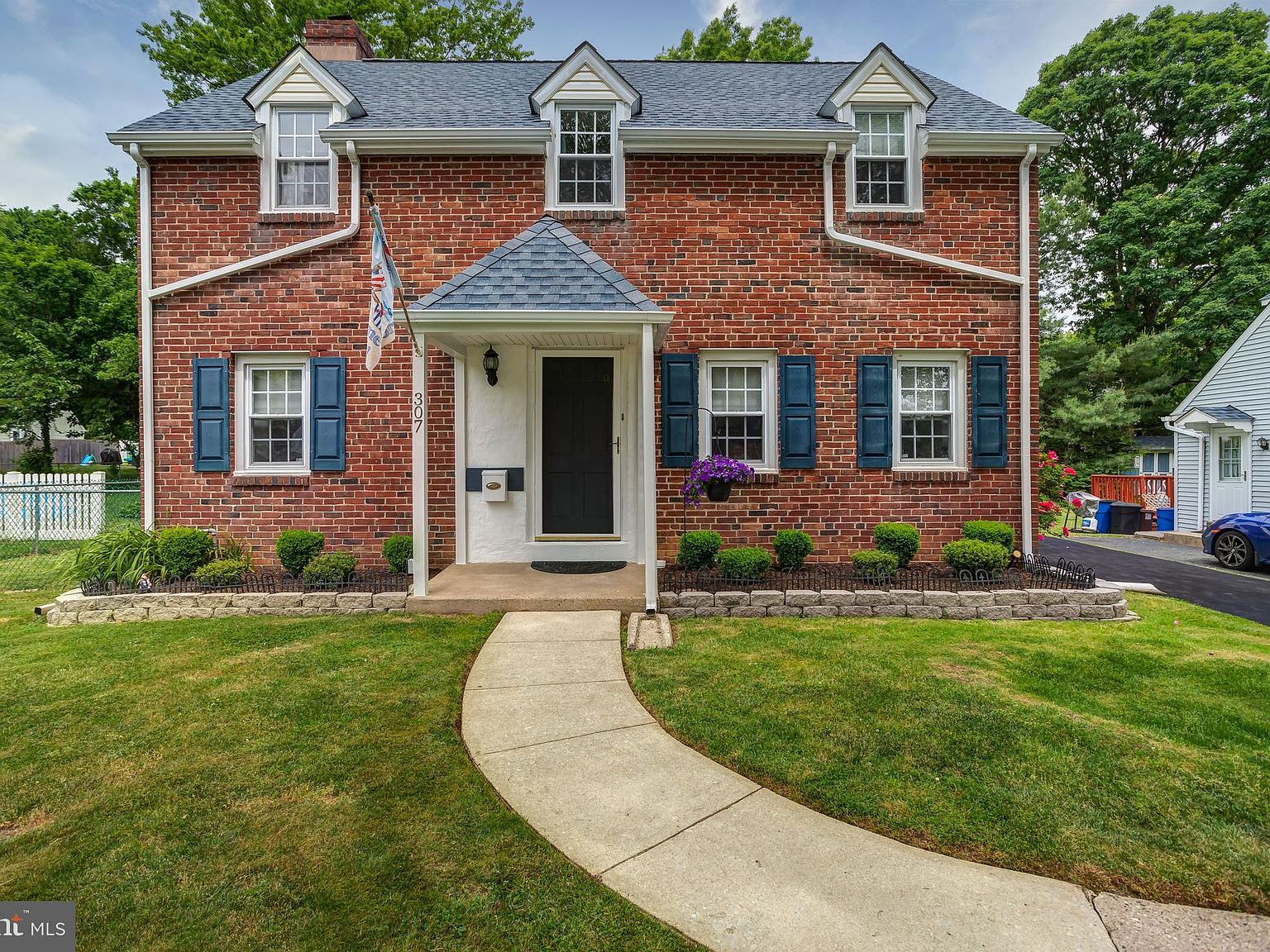 307 Manor Cir, Folsom, PA 19033 Zillow
