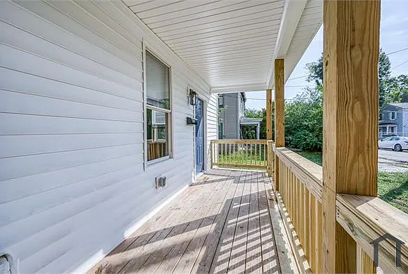 2 bed, 988 sqft, $1,400 — Photo 3