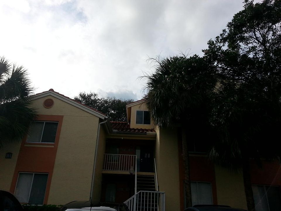 1st image of 1234 The Pointe Dr