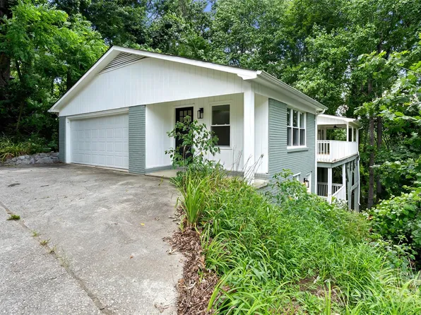 240 Spicewood Ln, Hendersonville, NC 28791