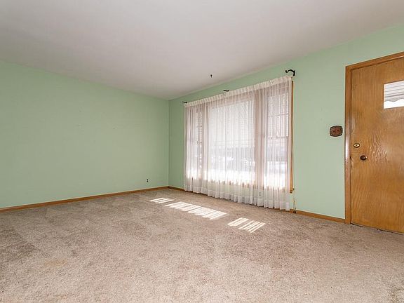 2nd image of 655 N Elmwood Ave