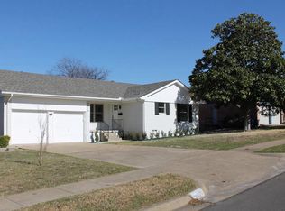 9016 Hackney Ln, Dallas, TX 75238