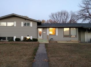 1524 5th Ave NE, Jamestown, ND 58401