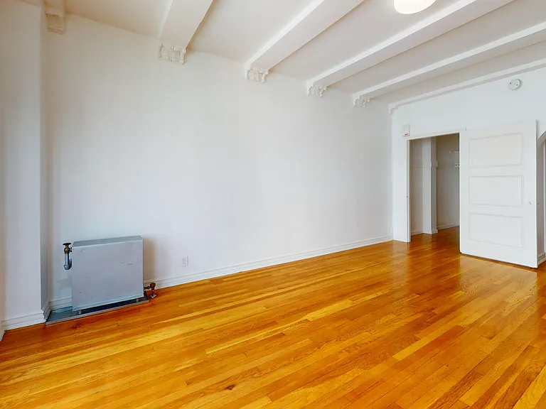 601 O'Farrell Street — Photo 16