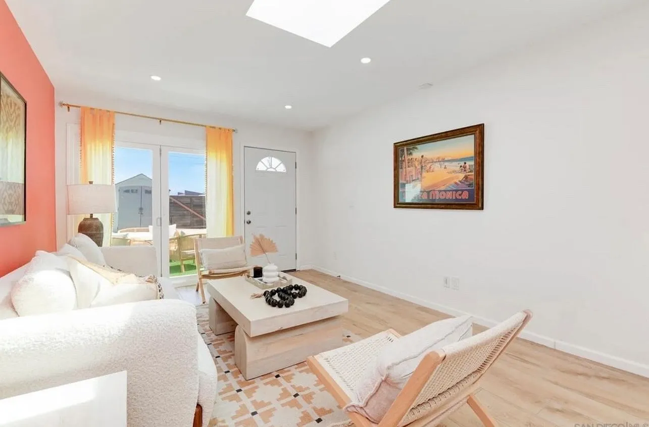 2 bed, 1021 sqft, $4,500 — Photo 4