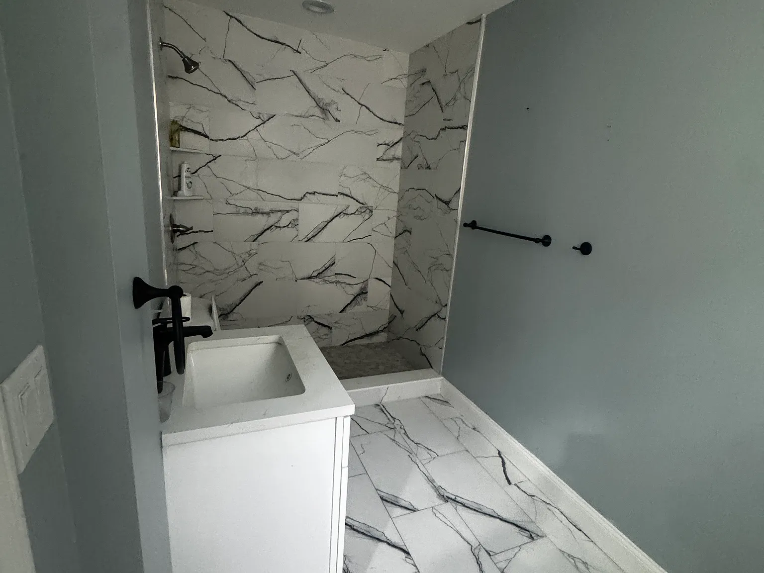 Studio, 650 sqft, $2,300 — Photo 4