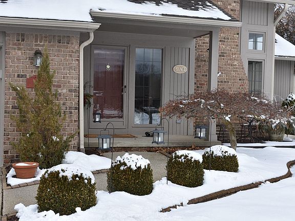 3rd image of 3703 Willowglen Ct