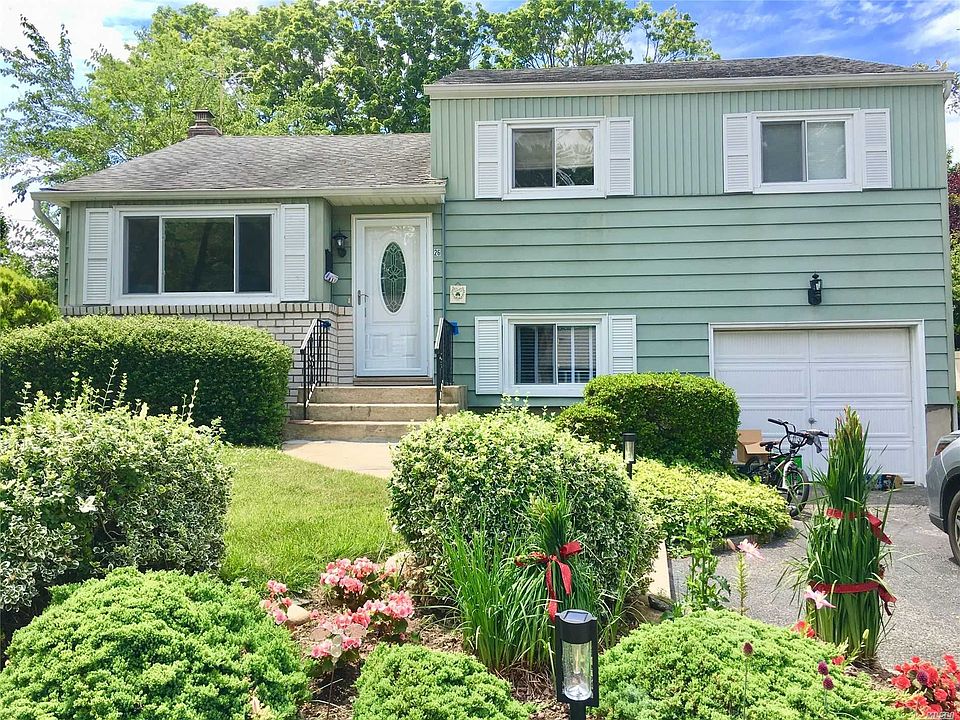 1st image of 26 Briarwood Ln