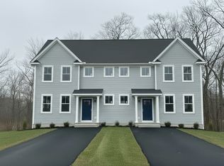 1405 Gar Hwy #7-B, Swansea, MA 02777