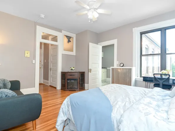 1091 Boylston St APT 58, Boston, MA 02215