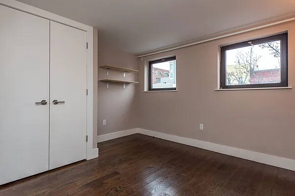 Rented by Nooklyn NYC LLC | media 72