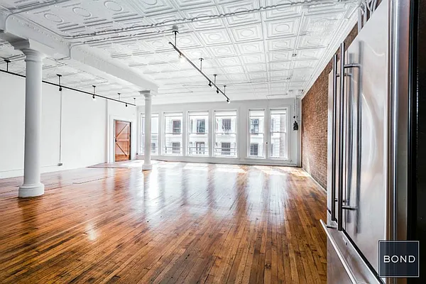 Rented by Bond New York | media 26