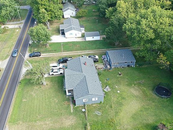 3rd image of 1125 S Morgantown Rd