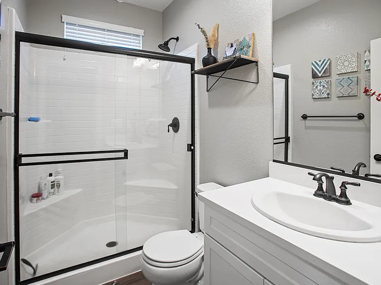 419 Daffodil Dr #2 — Photo 8