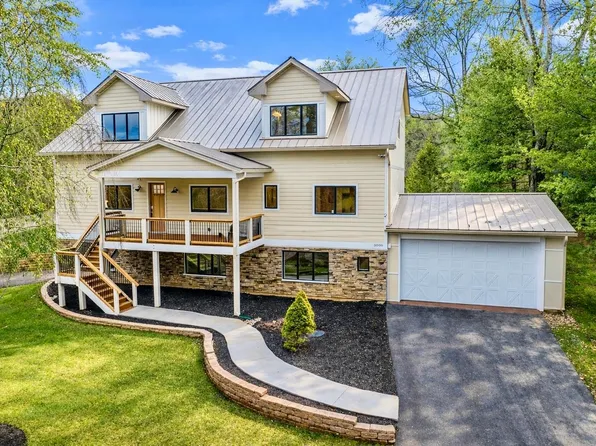 3000 Glade Rd, Blacksburg, VA 24060