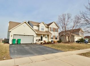 812 Shorewood Dr, Shorewood, IL 60404