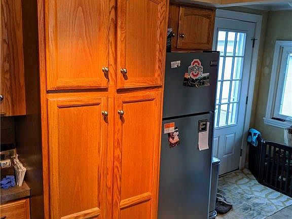 4th image of 1596 Lauderdale Ave