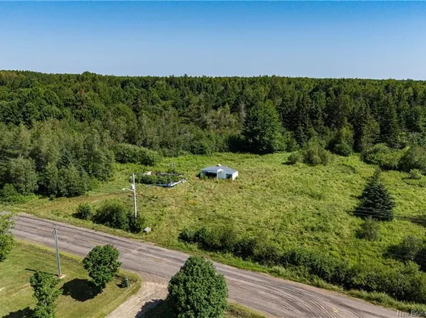 455 Murray Rd, Dundas, NB E4V 2Y1