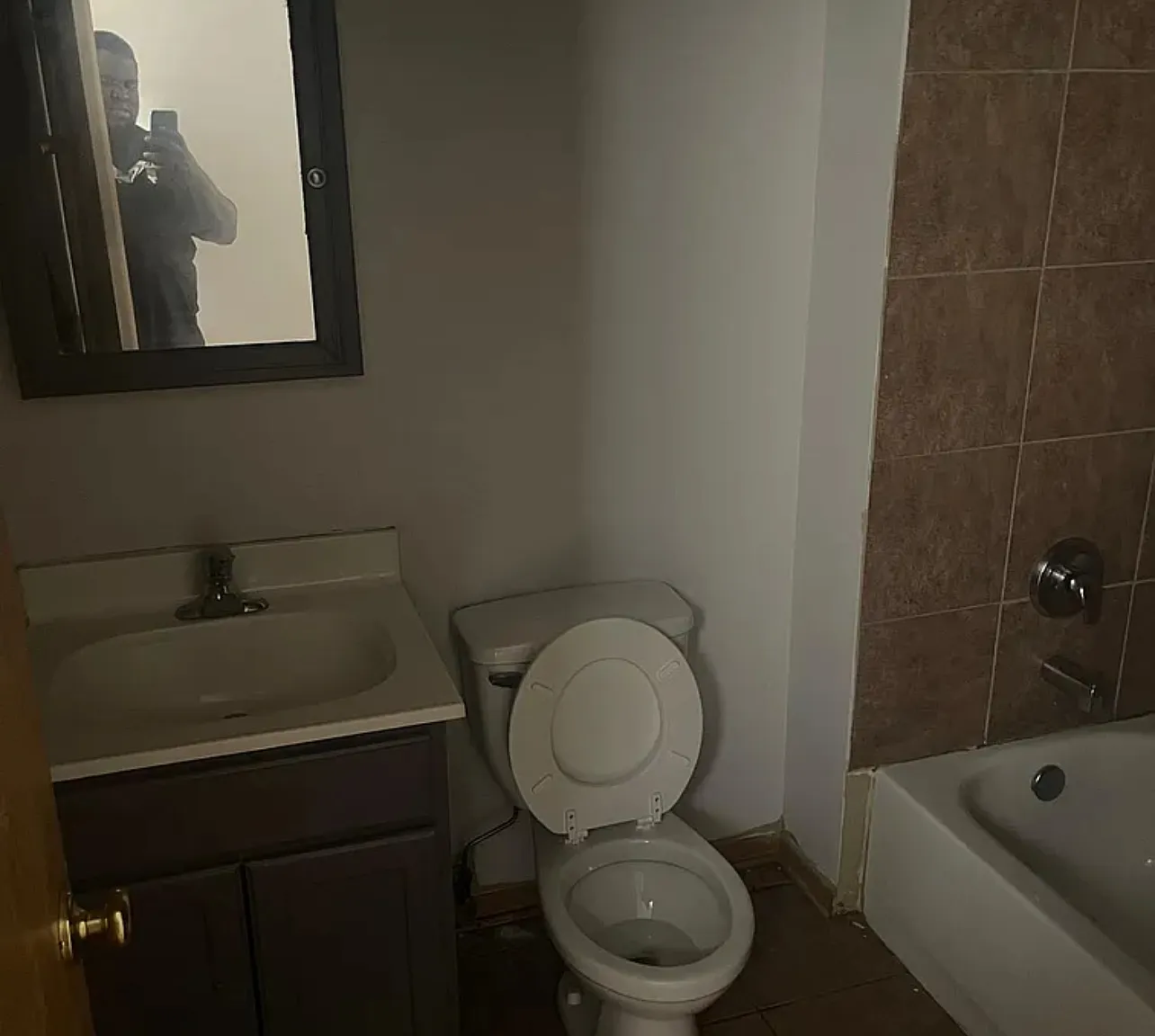 3 bed, 1300 sqft, $2,000 — Photo 1