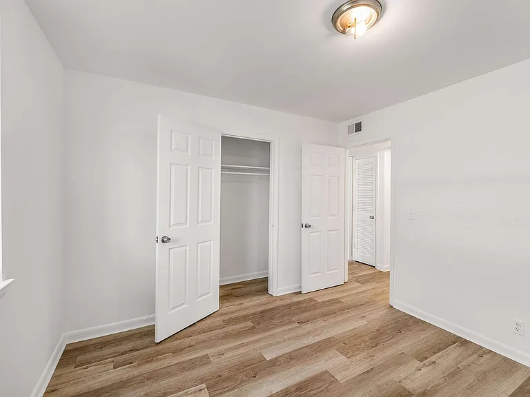 4558 Brooke Valley Dr — Photo 48