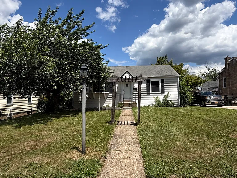 2701 Fair Oaks Ave — Photo 12