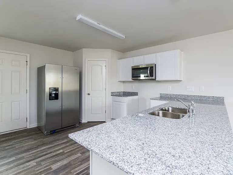 859 Ashbury Ln — Photo 5