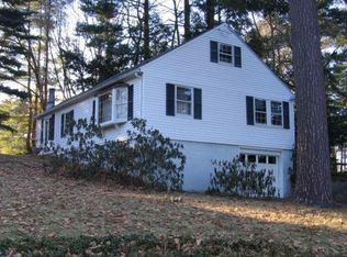28 Lake Dr, Wilbraham, MA 01095