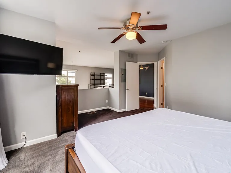 602 W Fir St W #105 — Photo 20
