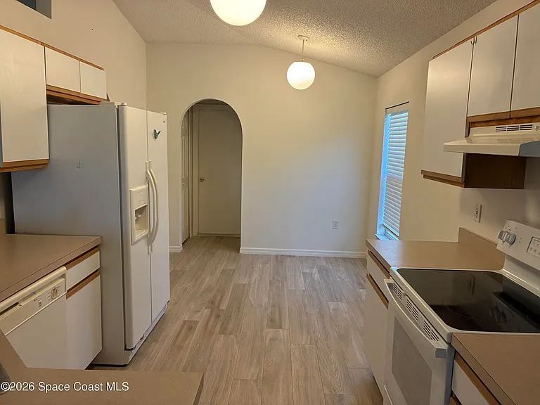 1776 Vista Lake Cir — Photo 5