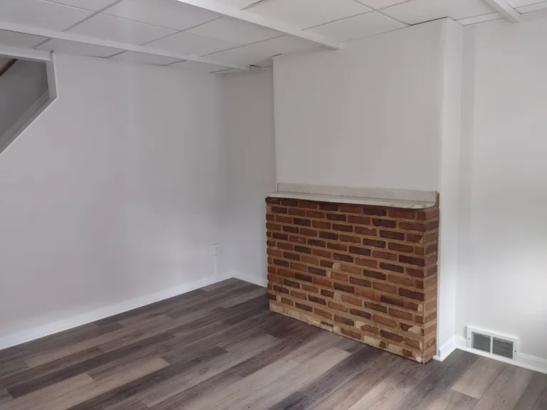 4403 Davison St — Photo 5