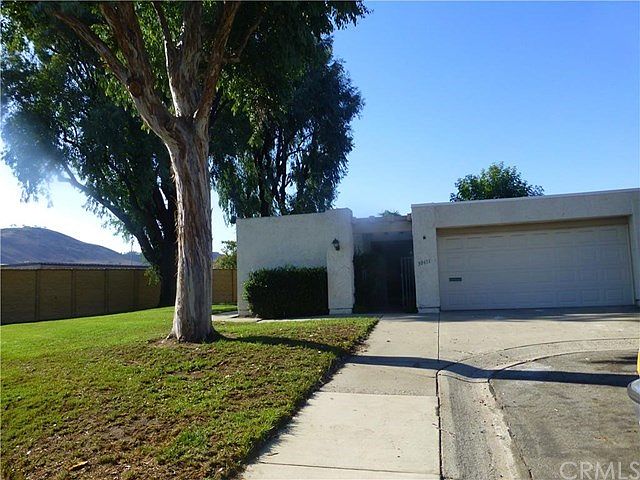 End Unit Private Location