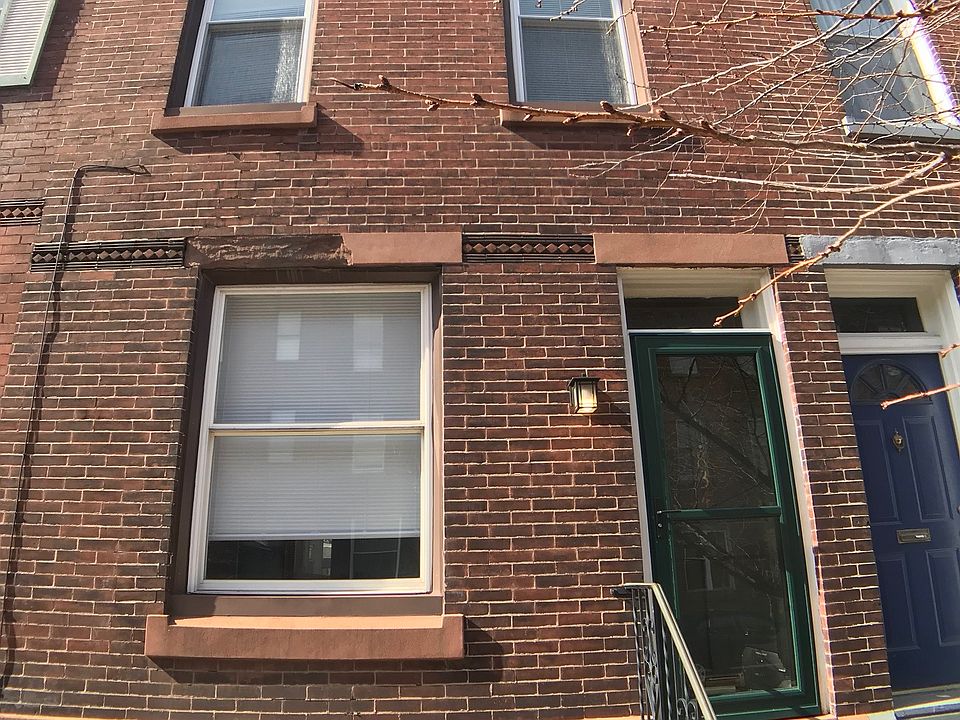834 N 25th St Philadelphia PA