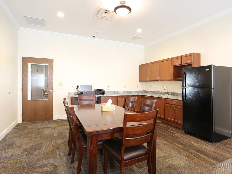 1 Oaks Ln #1 — Photo 15