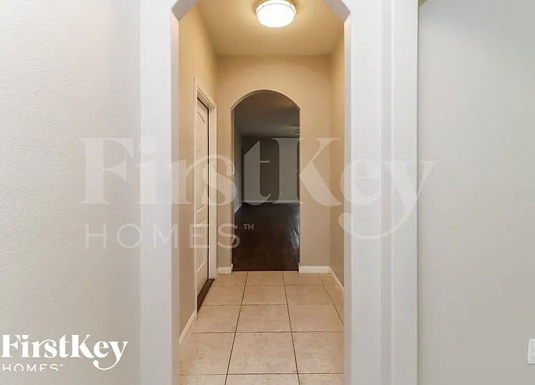 6205 Ryan Creek Rd — Photo 2