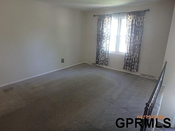 5th image of 1518 N 105th St