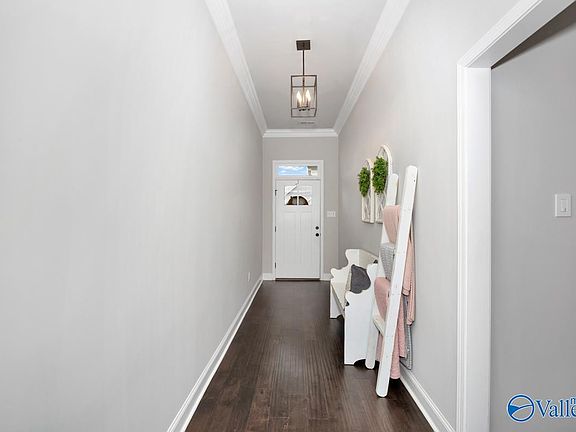 4th image of 110 Kinslee Leann Ct