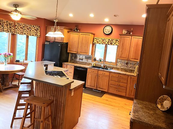 3rd image of N4176 Oak Hill Cir