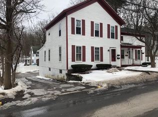 9 Fountain St, Clinton, NY 13323