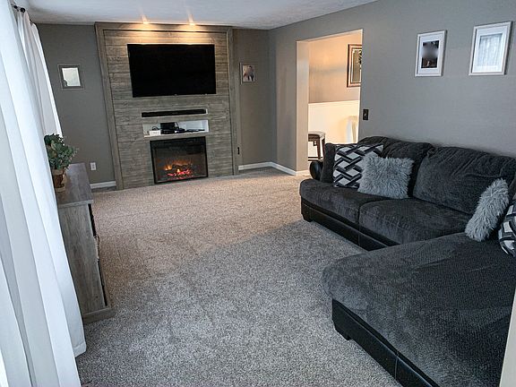5th image of 3125 Valley Vista Dr